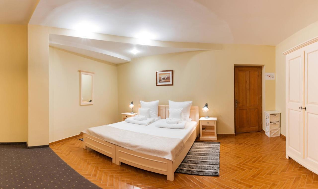 Zumzet Bed & Breakfast Selimbar Luaran gambar