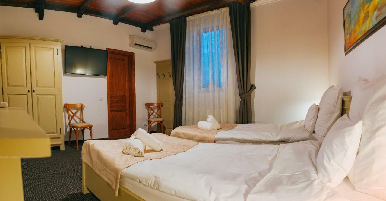 Zumzet Bed & Breakfast Selimbar Luaran gambar